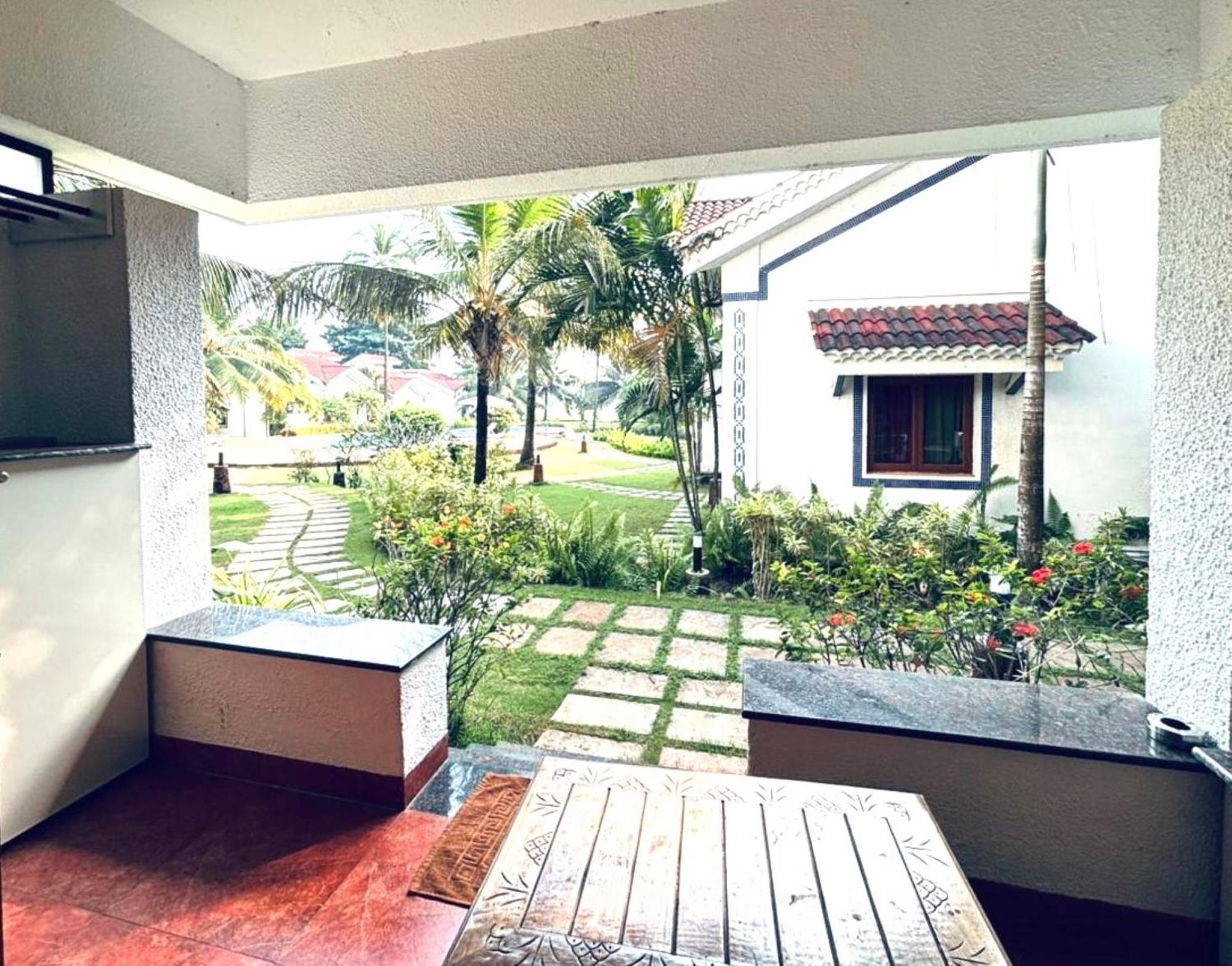 Villa Riviera Sapphire Siolim Esterno foto